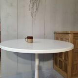 Tulip table
