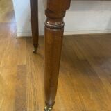 Oval table with 6 legs, 3 extensions, 12 people