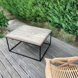Table basse en bois brut
