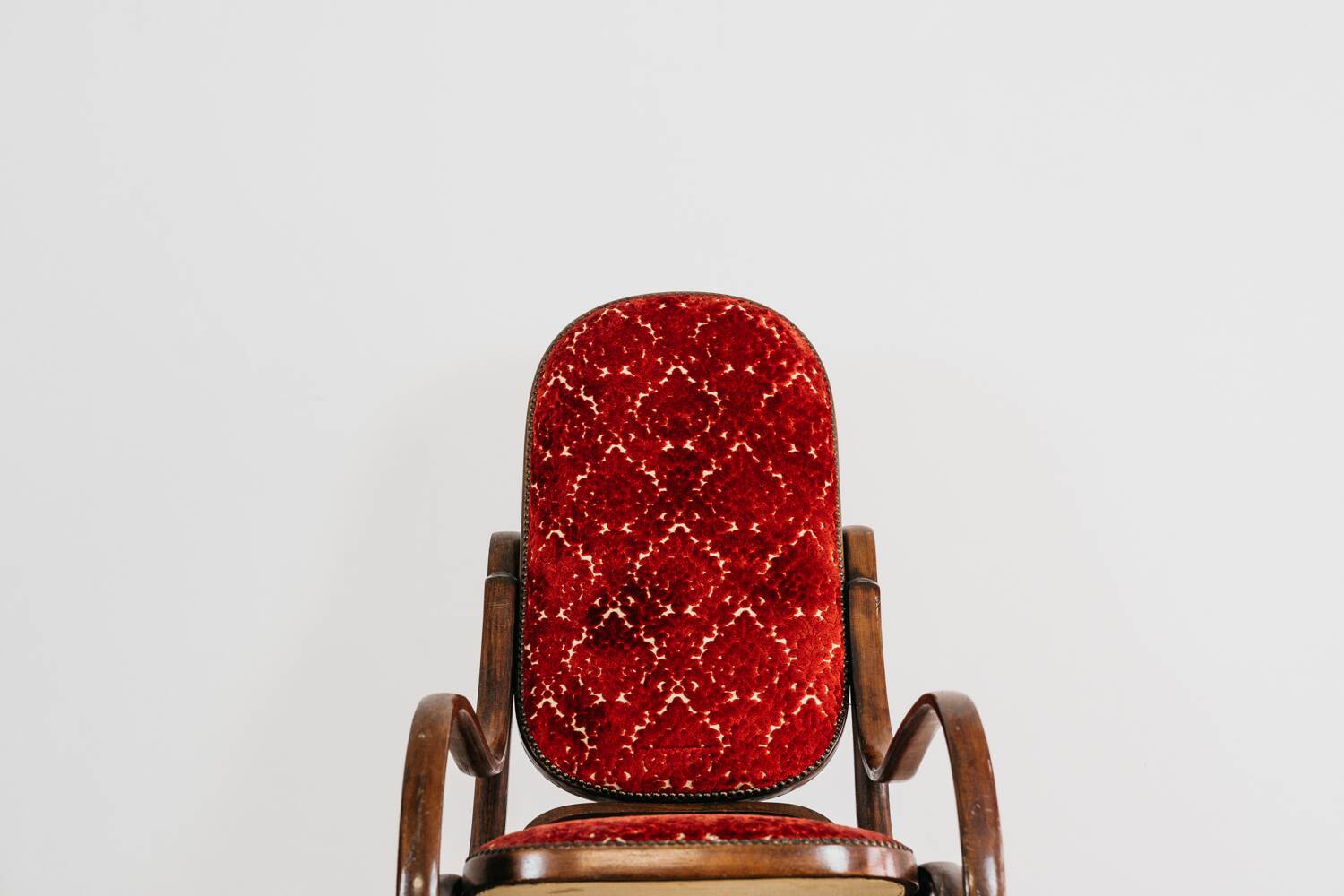 Fauteuil à bascule Thonet vintage design milieu du siècle
