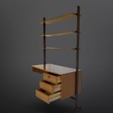 Bibliothèque italienne du milieu du siècle avec bureau.