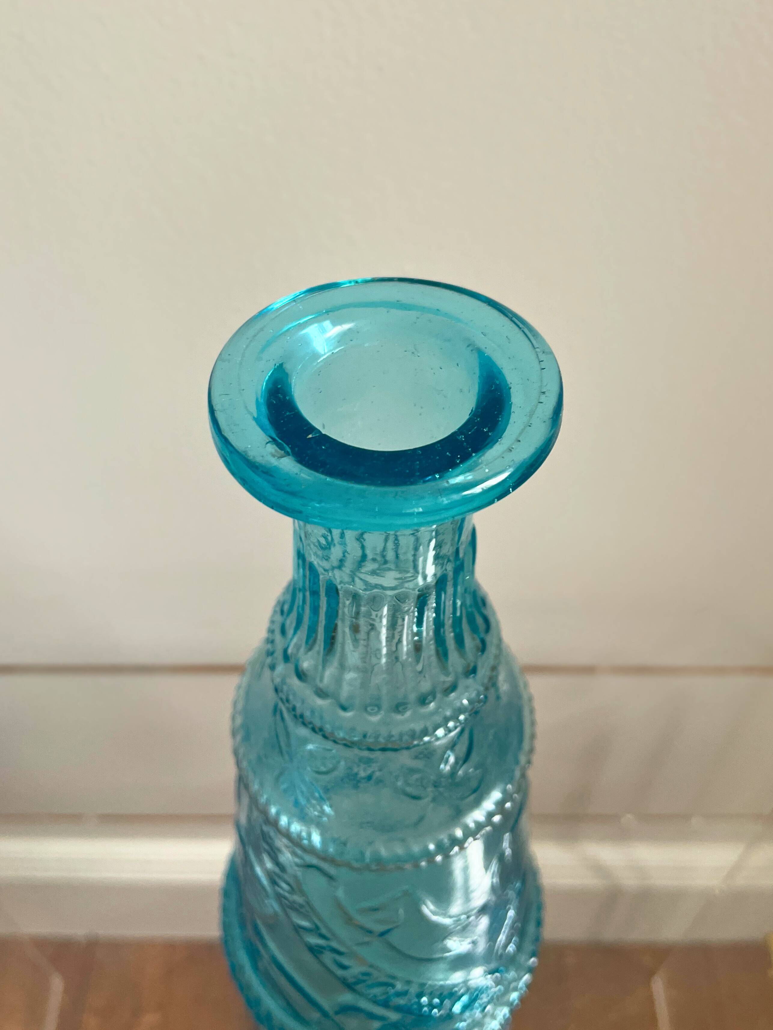 Lucky charm vase carafe