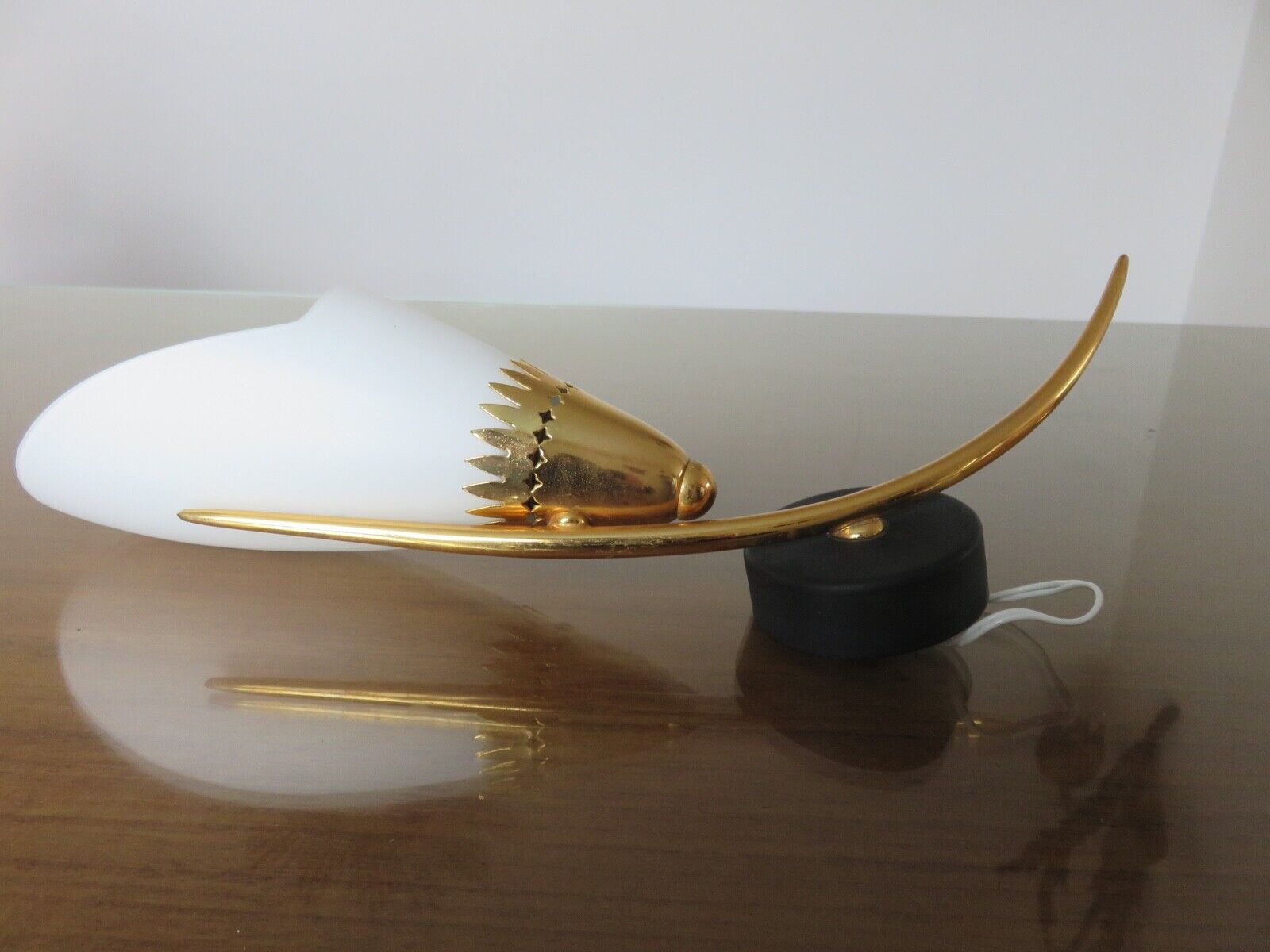 Paire d'appliques en opaline et laiton années 50 60