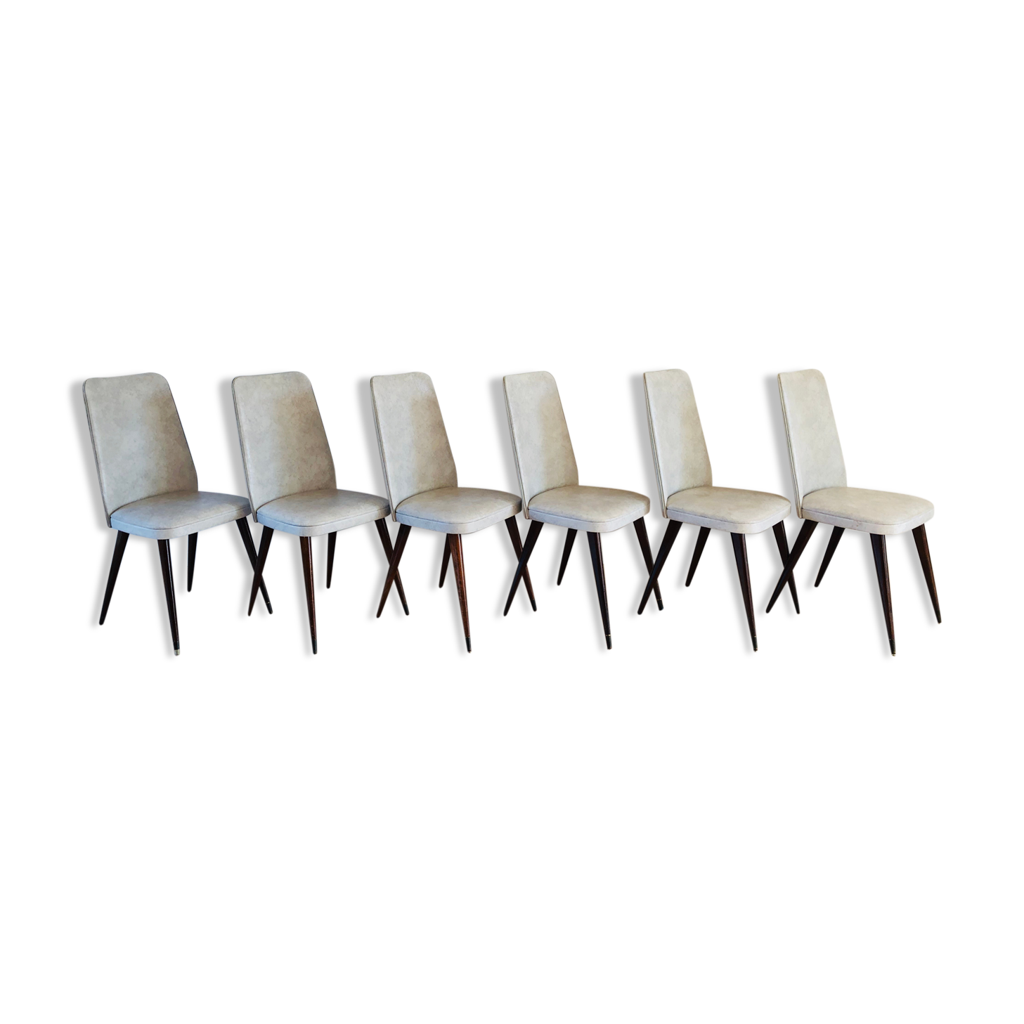 Set de 6 chaises vintage en skaï et noyer