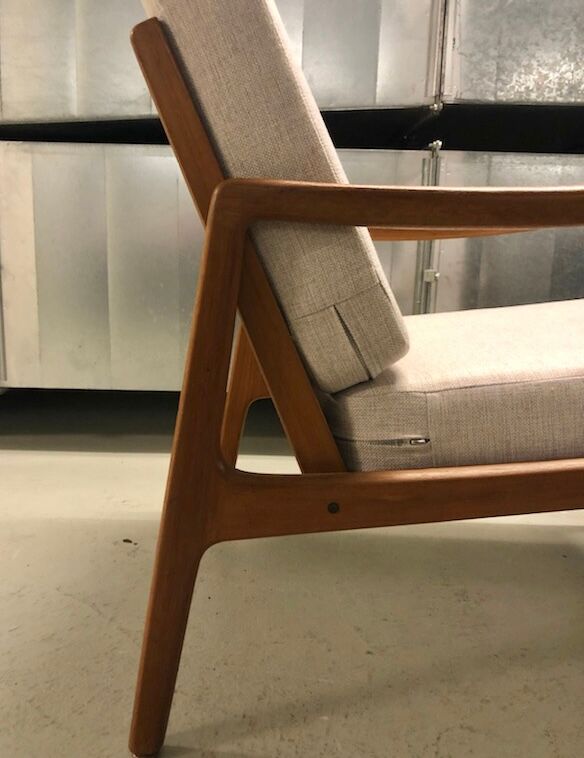 Fauteuil en teck danois du milieu du siècle par Ole Wanscher FD-109