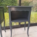 2 renovated bedside tables