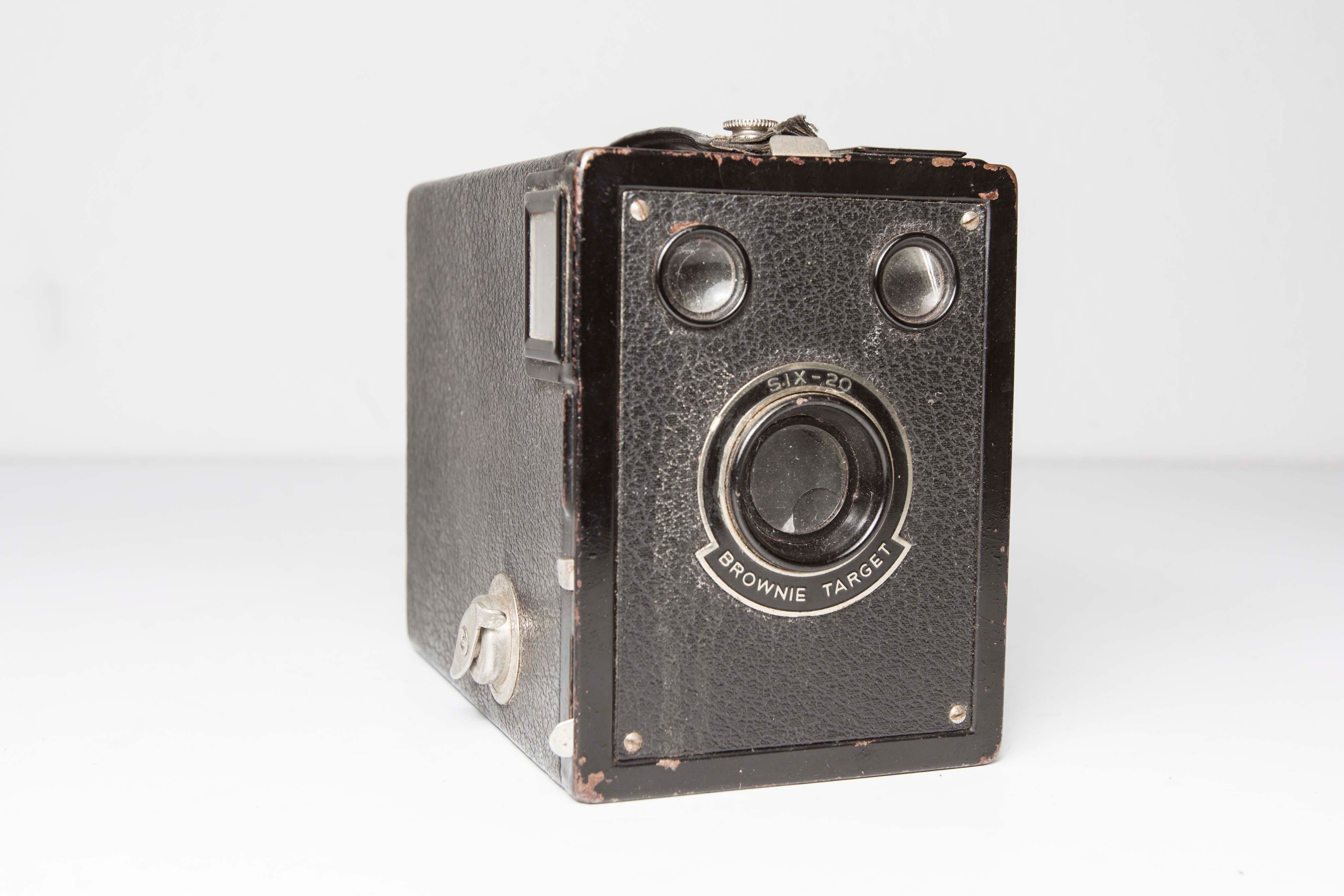 Kodak Brownie Target Six-20