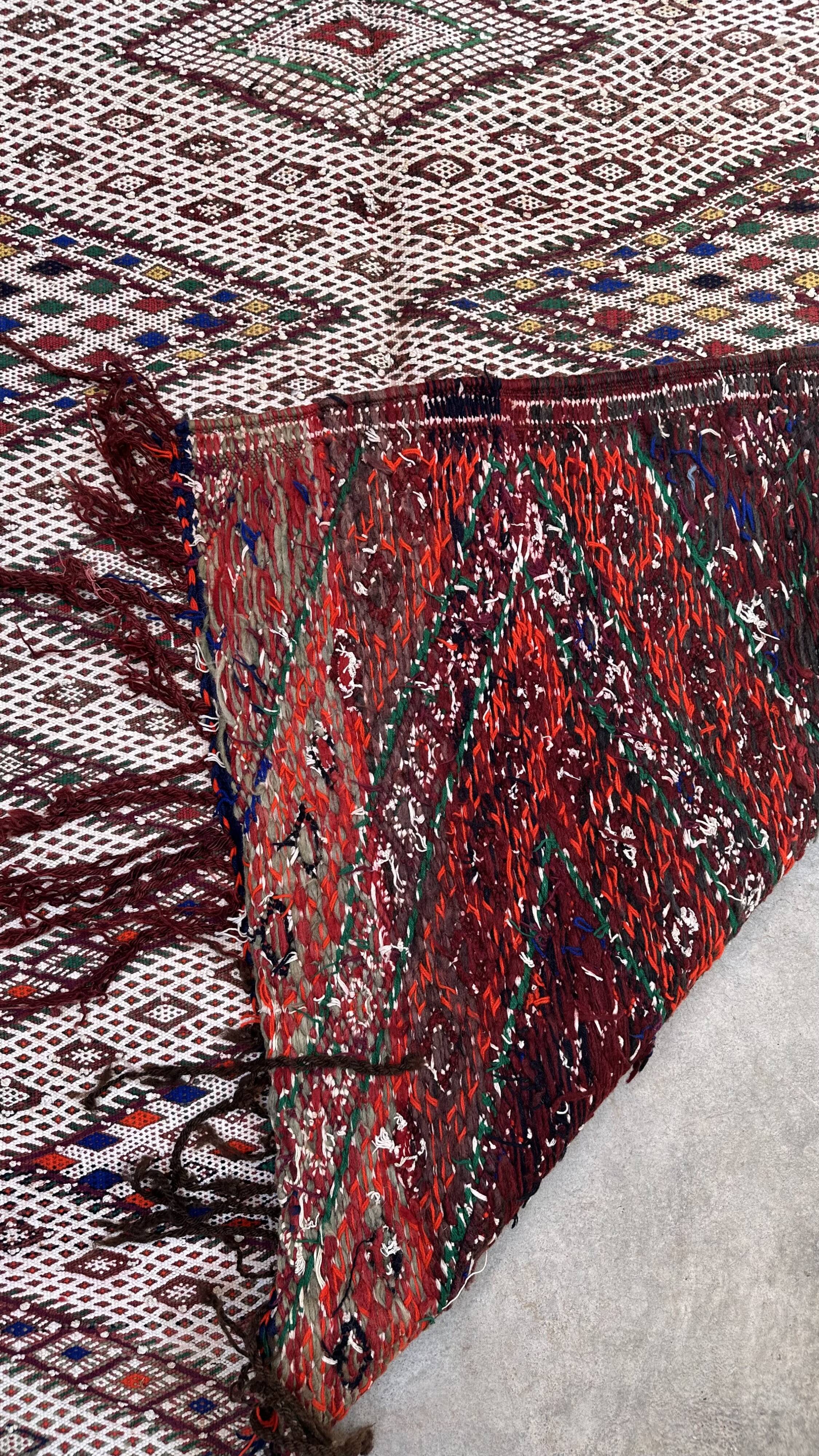 Moroccan kilim zayan rug - 247 x 143 cm
