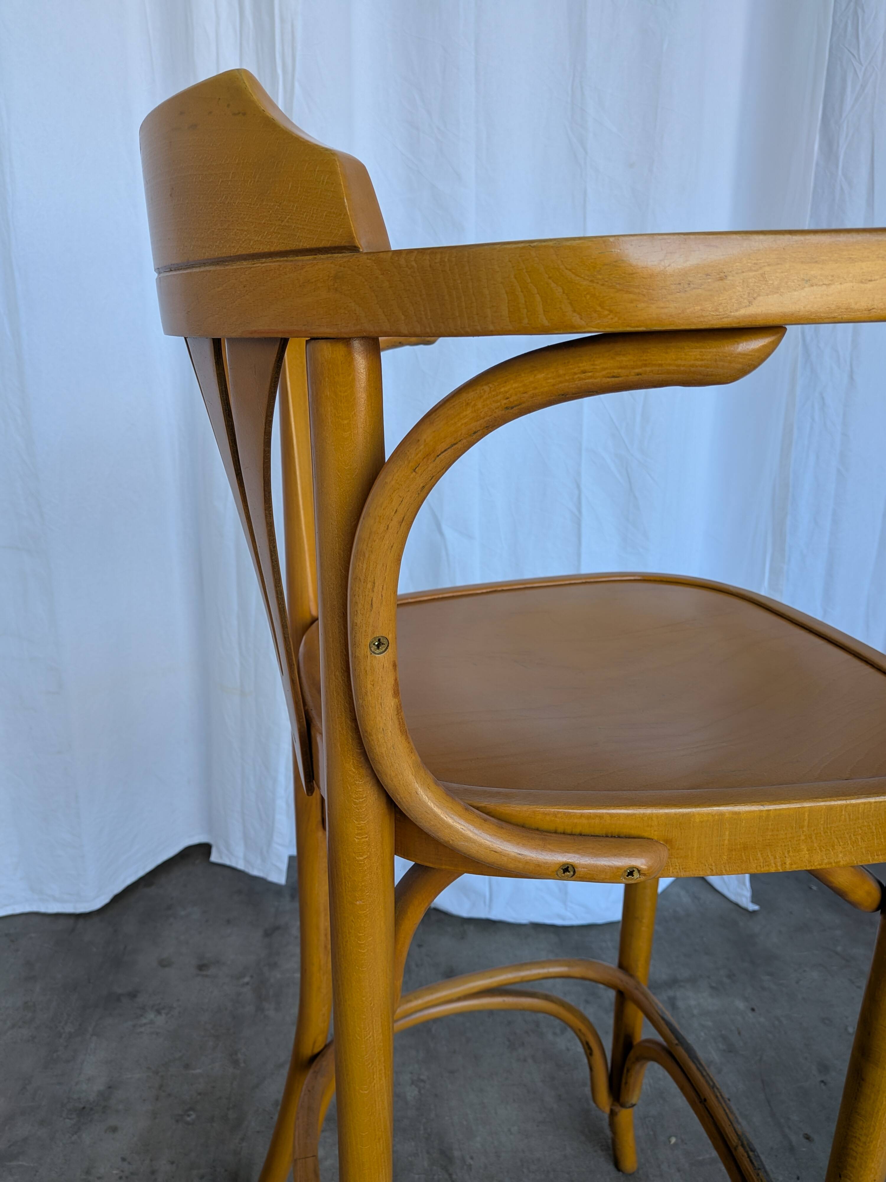 Vintage Bentwood Bar Chair with Armrests, Mid-Century Pub Stool Thonet styl