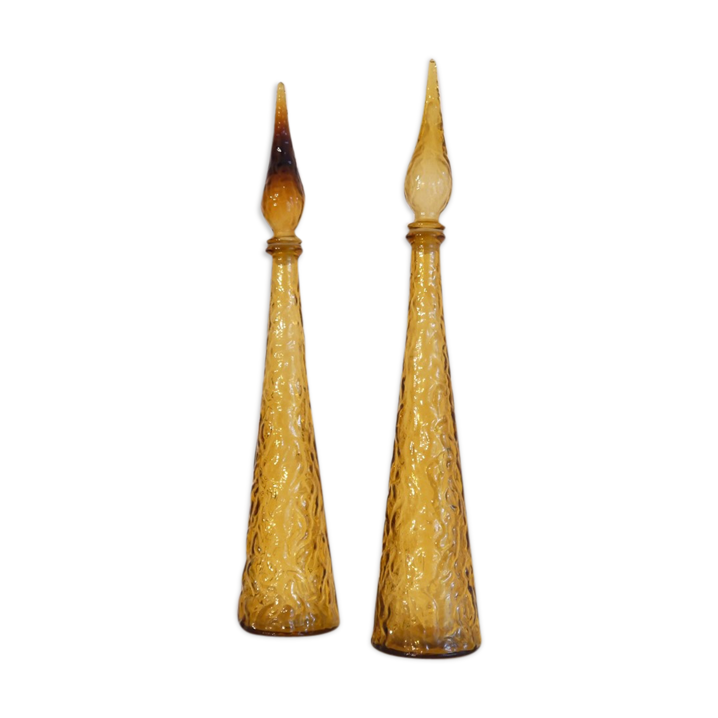 Pair of vintage Italian decanters "empoli"