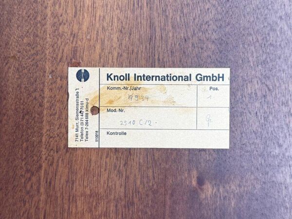 Table basse, teck, par Florence Knoll pour Knoll International, Allemagne, années 1960.