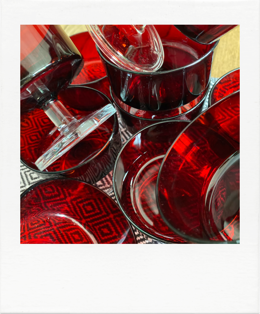 Set of 12 glasses with arcoroc foot BP