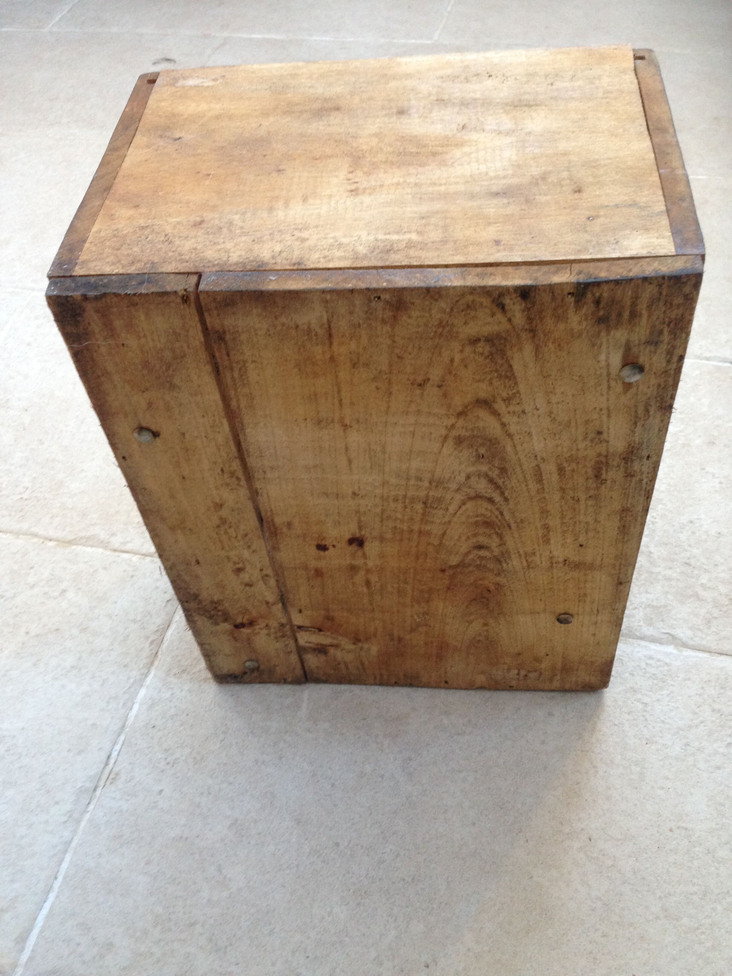 Hediard wooden crate