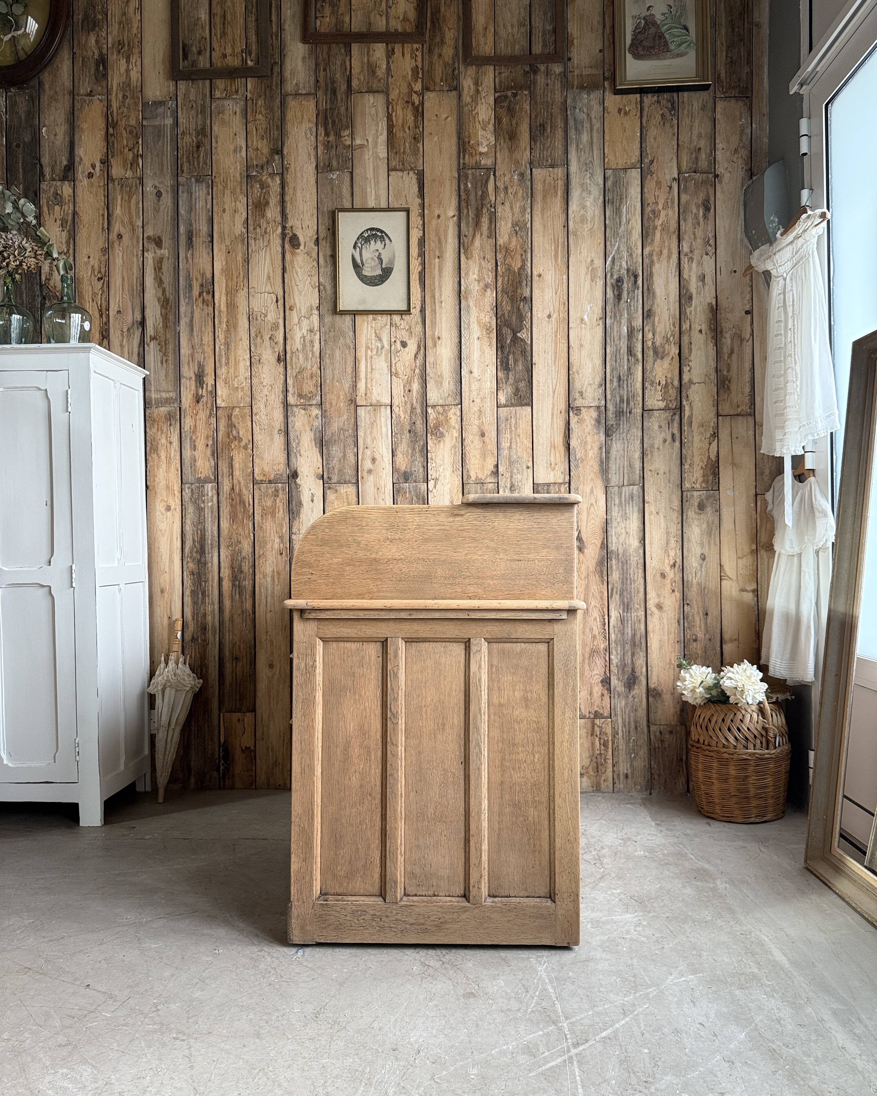 American oak cylinder desk (renovated)