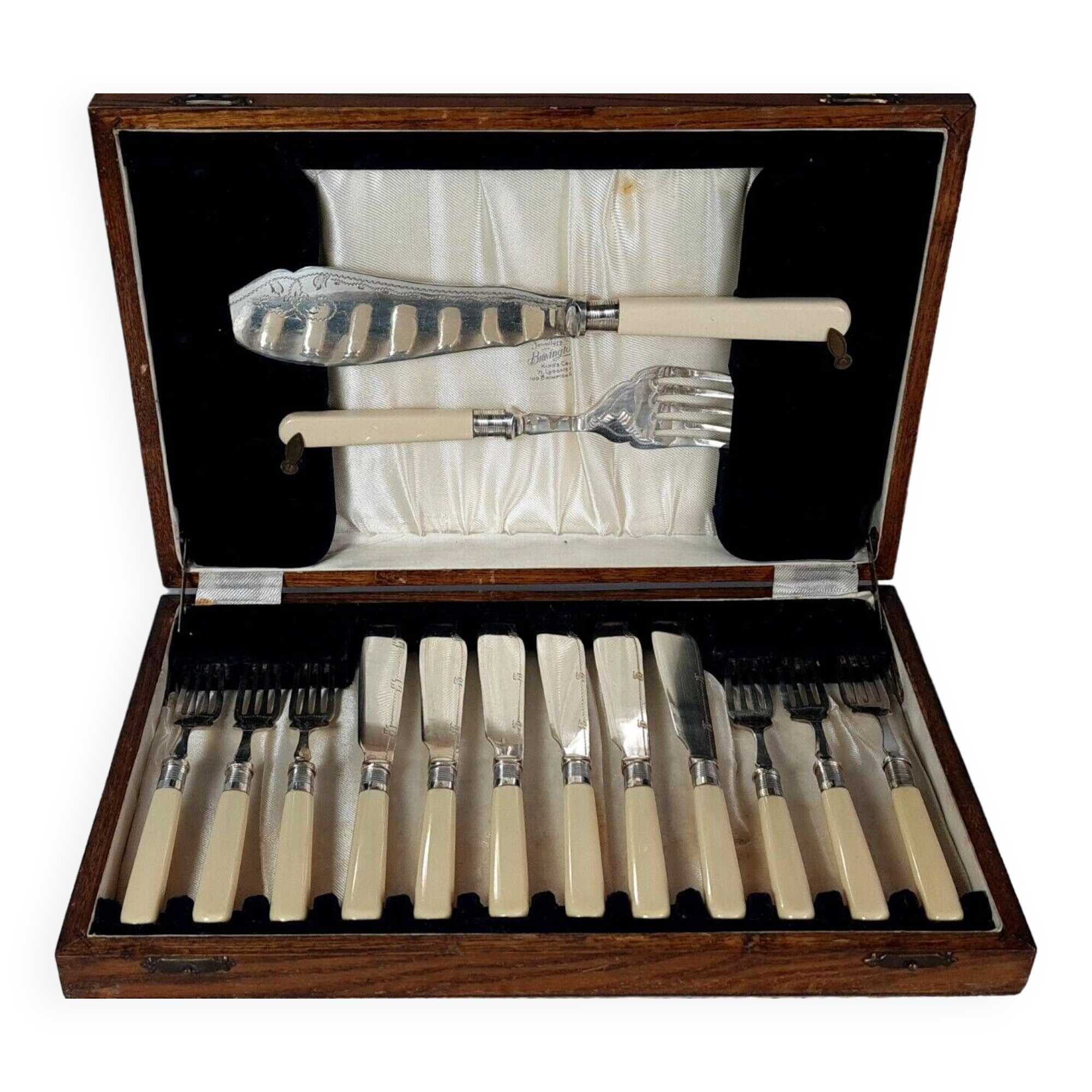 EPNS silver metal fish service, 6 people complete, good condition SB916