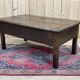Table basse en chêne du 19ème avec un grand tiroir