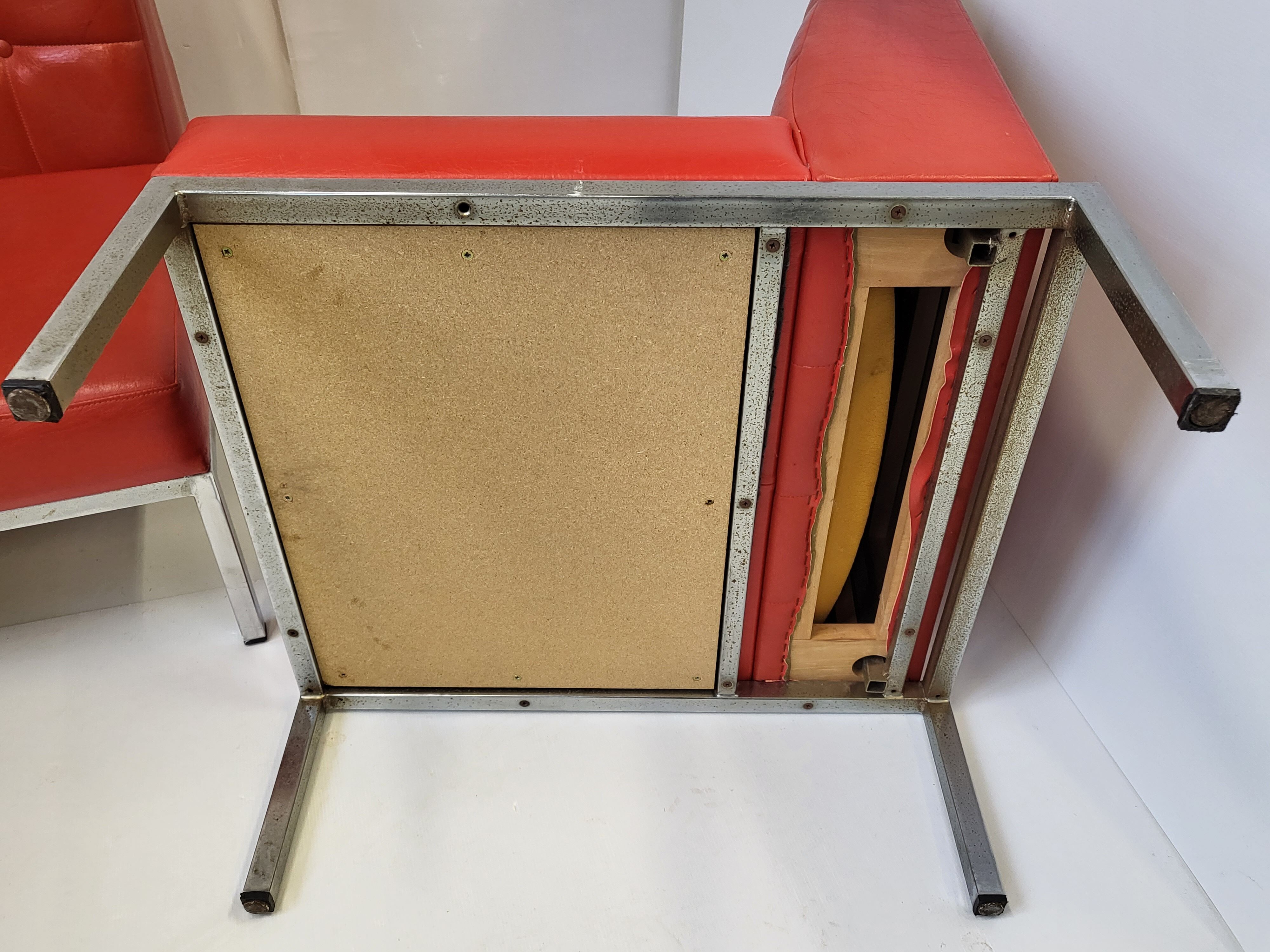 Suite of 3 vintage heaters forming a sofa