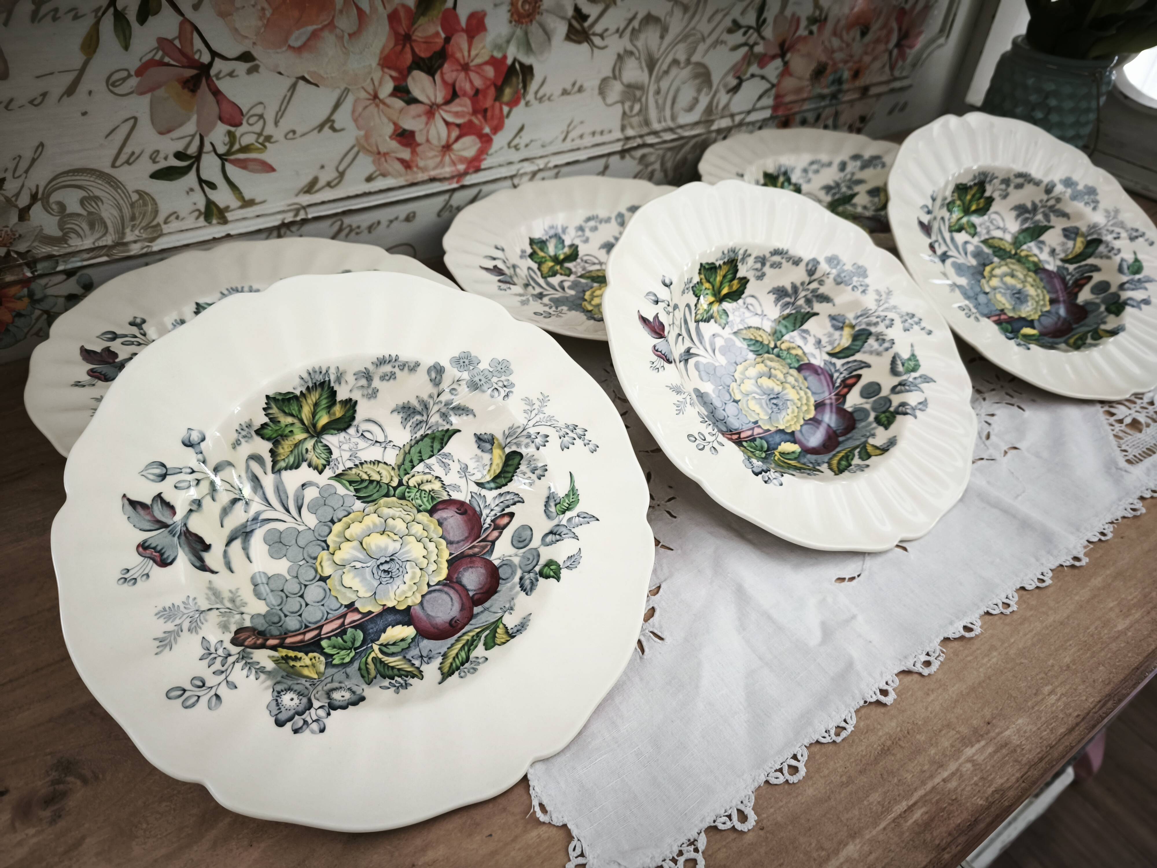 Set of 6 Royal Doulton deep plates in the Kirkwood pattern.