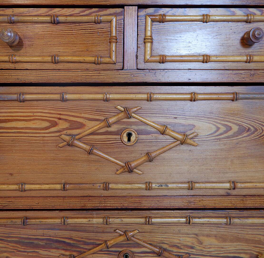 Faux Bamboo Dark Pine Chest of Drawers - 20th century