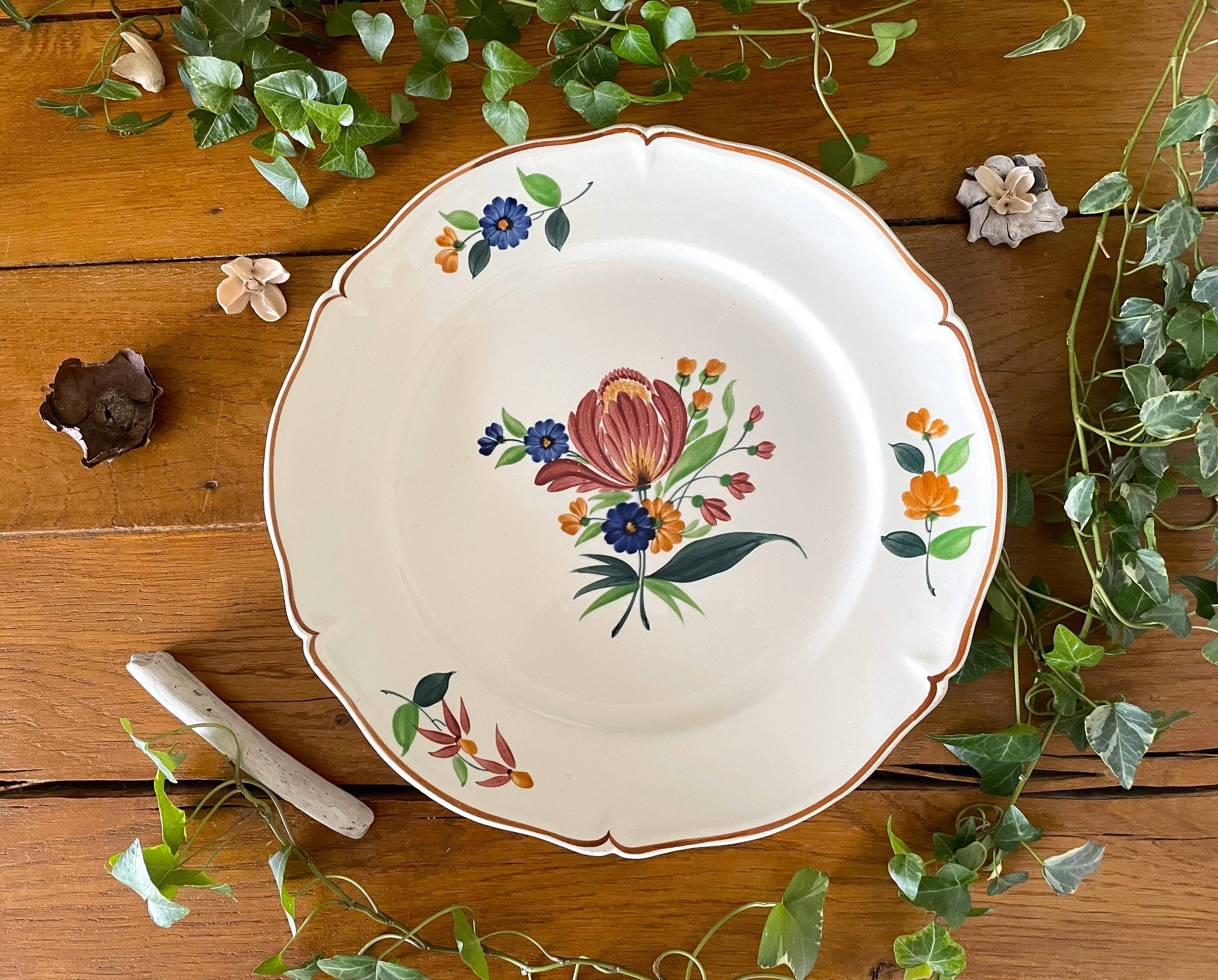 Antique earthenware serving dish from Saint-Amand (North)