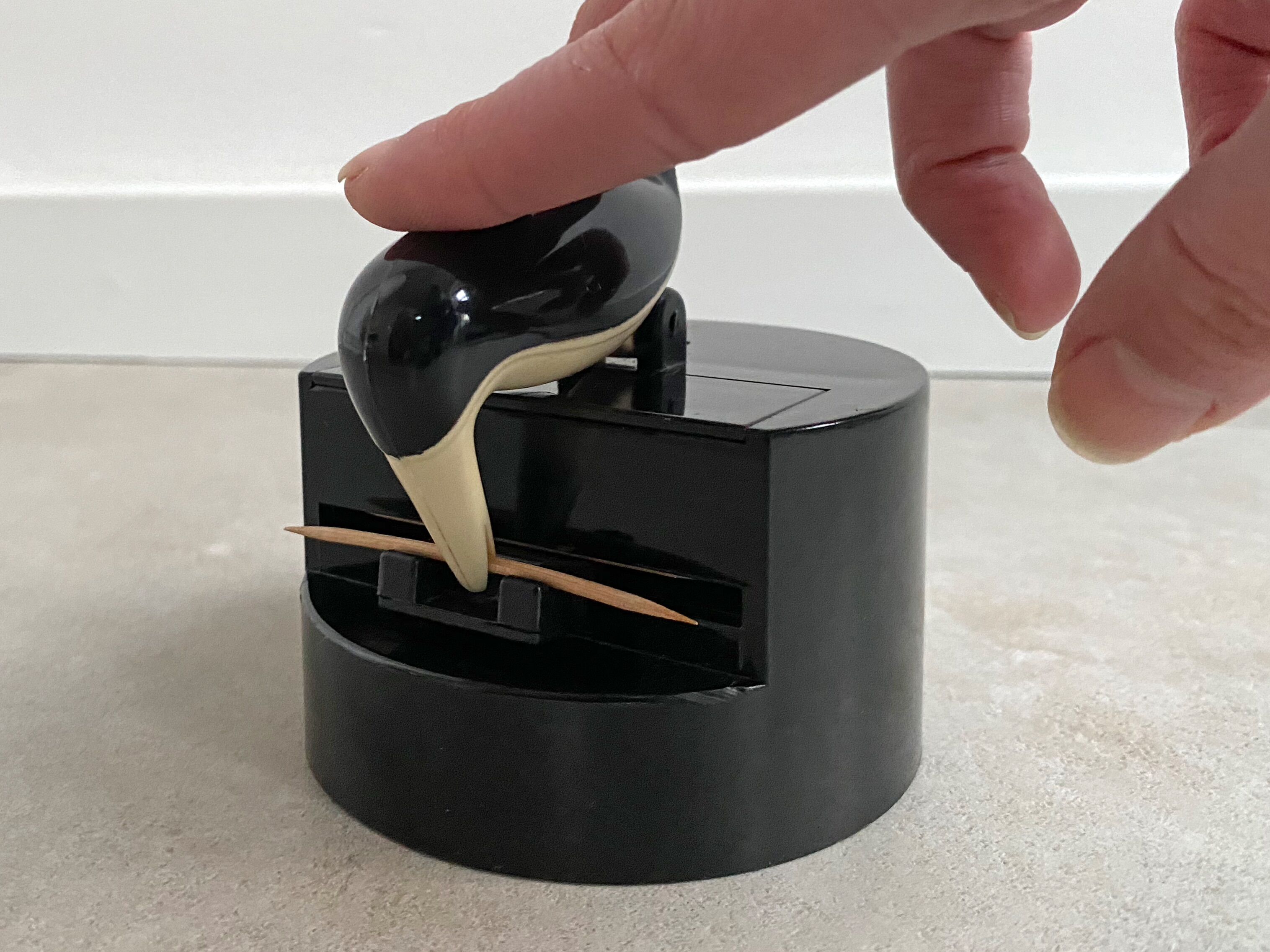 Vintage bird / penguin toothpick dispenser - Cheerful tableware