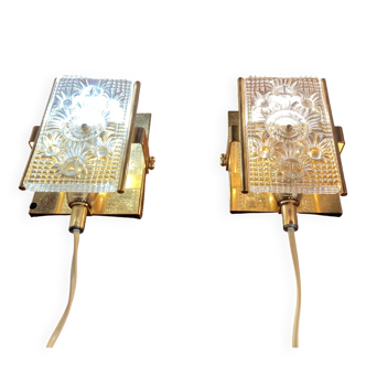 Pair of glass wall lights in Scandinavian design from the 1950s.