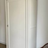 Armoire bonnetière parisienne