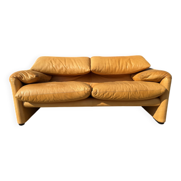 Prachtige Cassina Maralunga 2zit Camel licht gepatineerd naturel leder