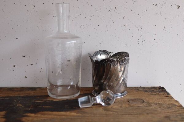 Flacon ancien en verre gravé et métal argenté – poinçon Gallia