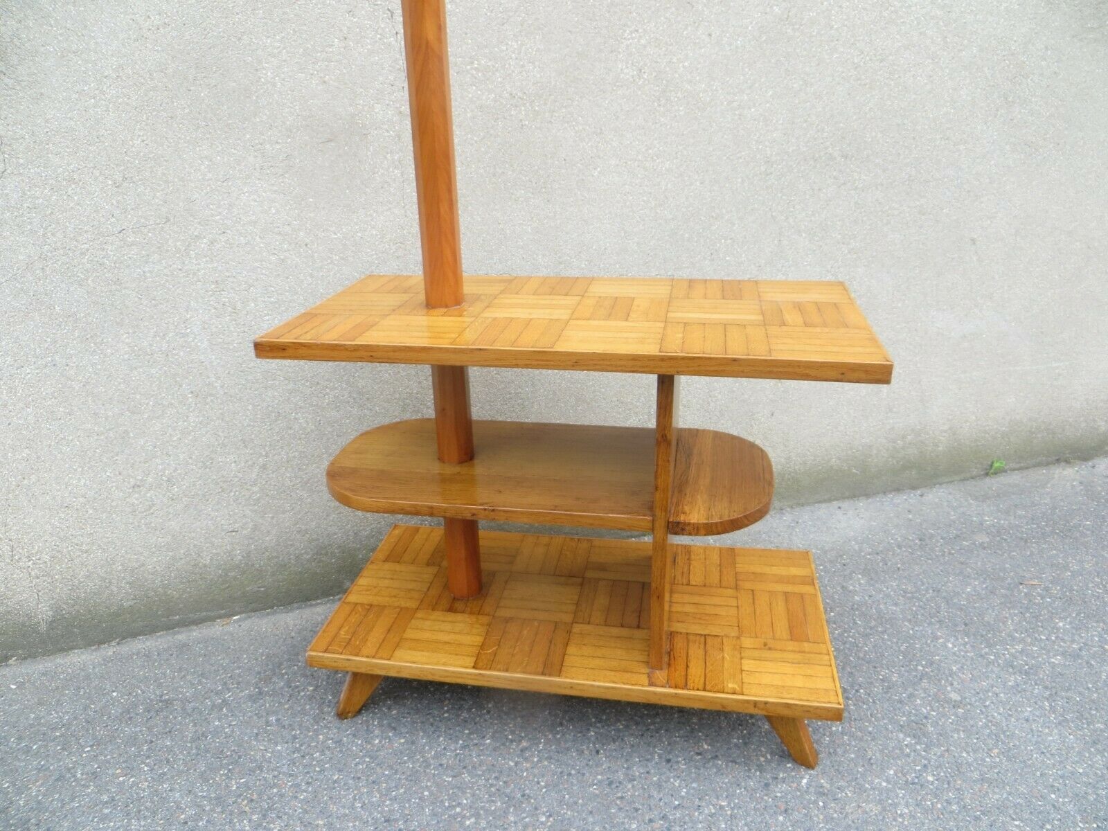 Constructivist pedestal 50's