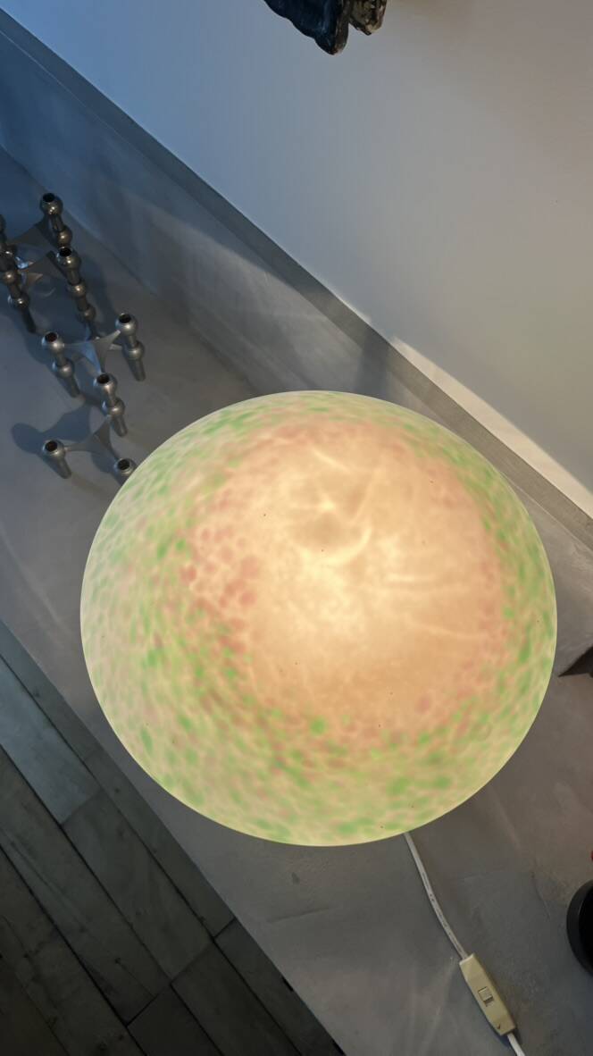 Grey-green mushroom lamp in glass