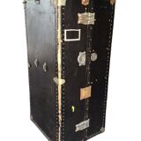 Antique vertical cabin trunk – 109 cm – parchment interior