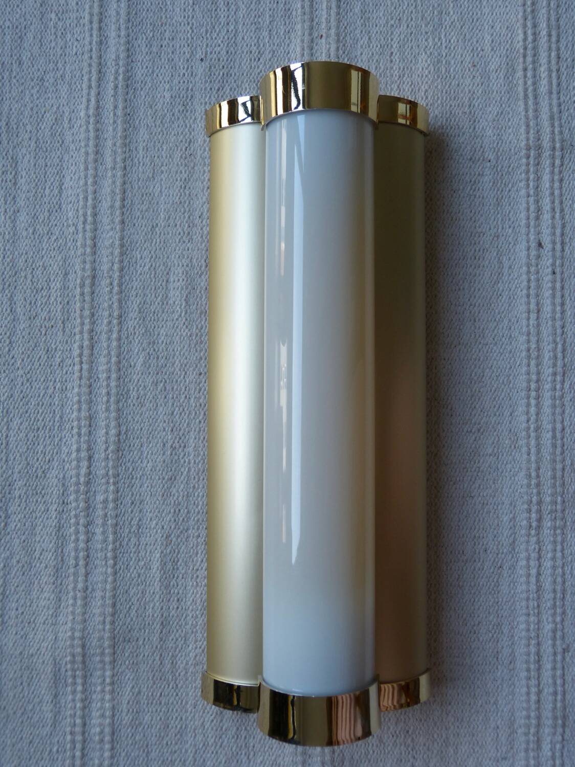 Vintage LG Tecnic wall light, model "Calypso"