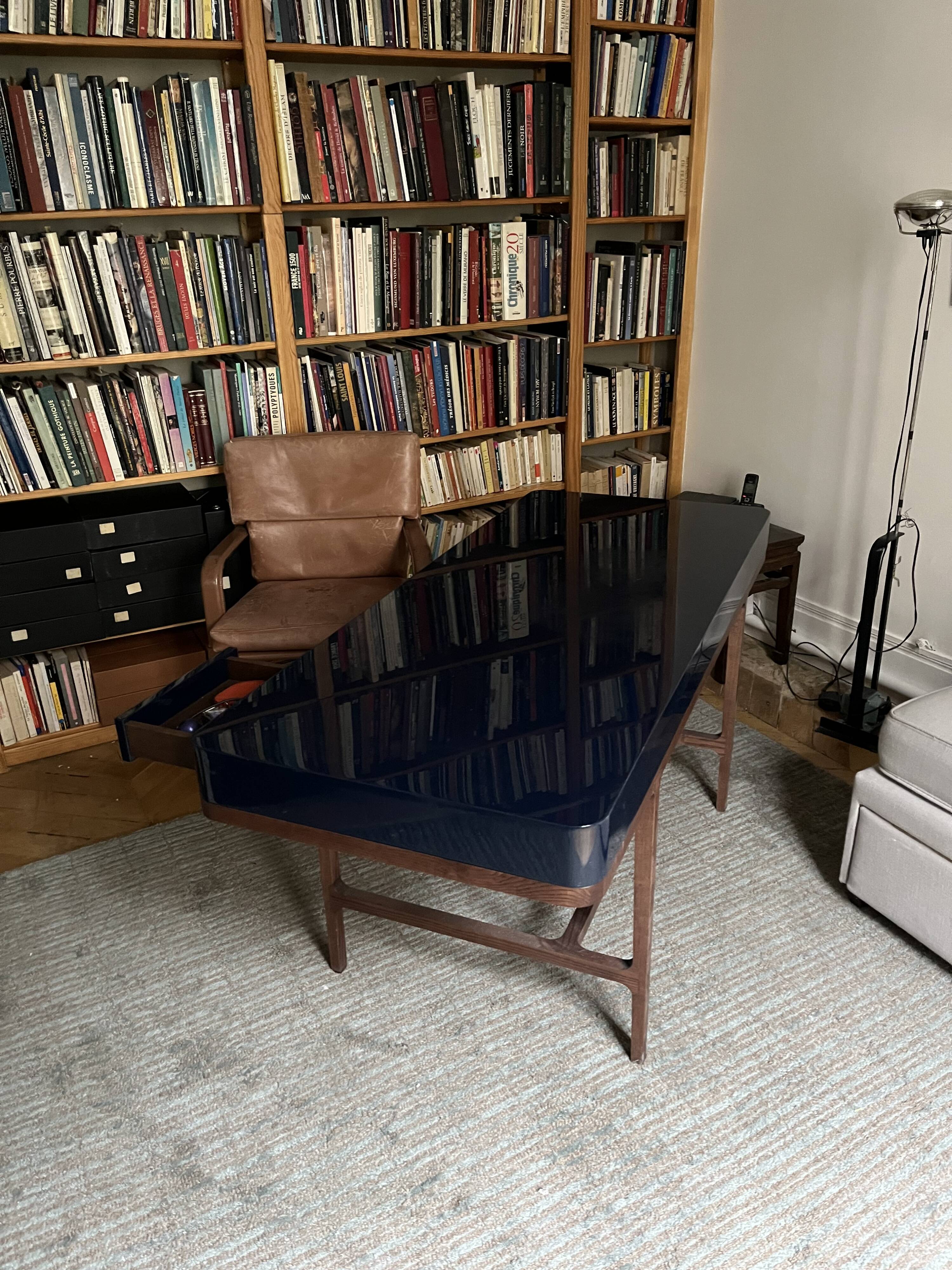 Bureau Victor de Roberto Lazzeroni