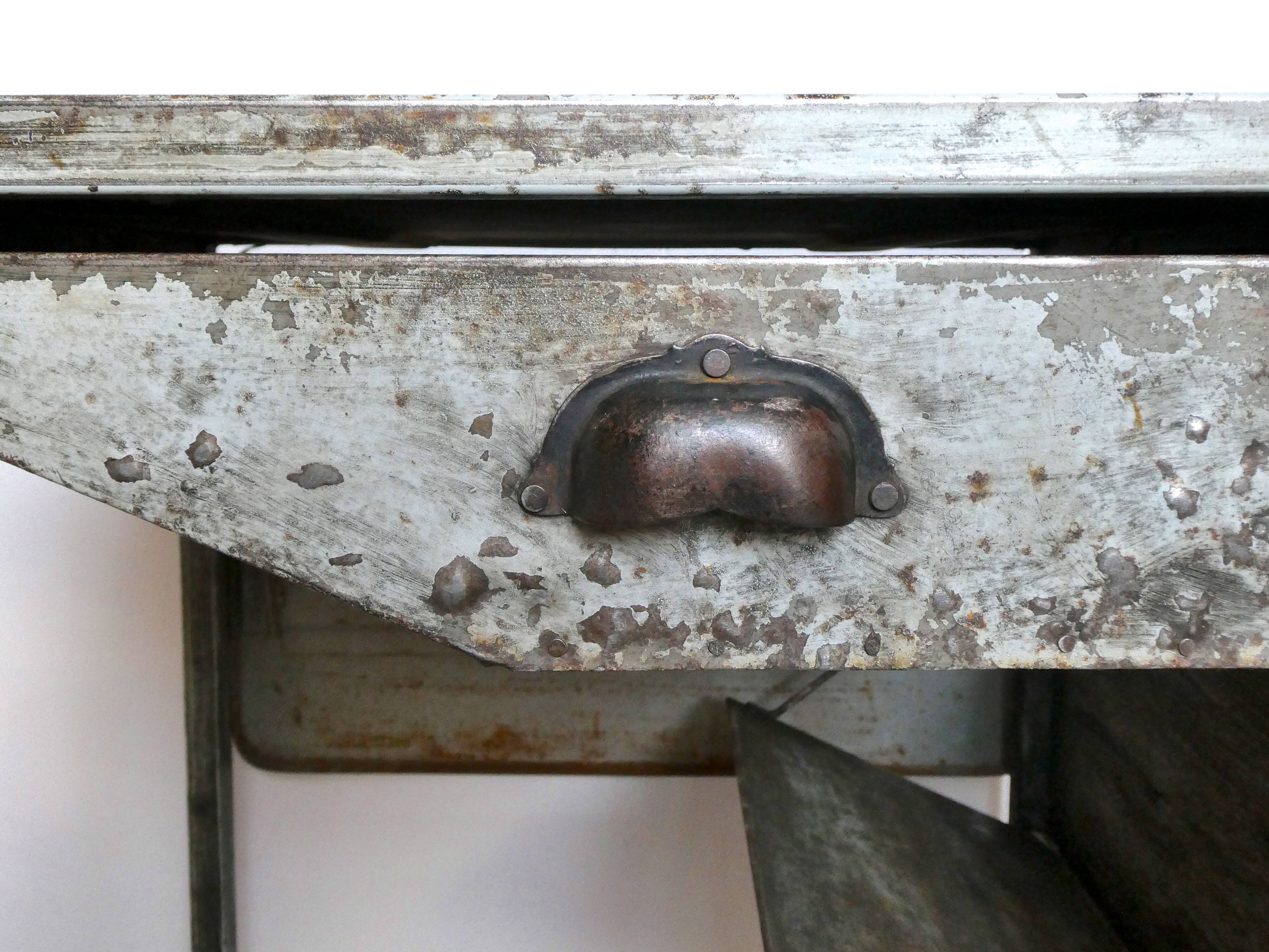 Industrial storage, workshop, in metal and wood, furniture on wheels