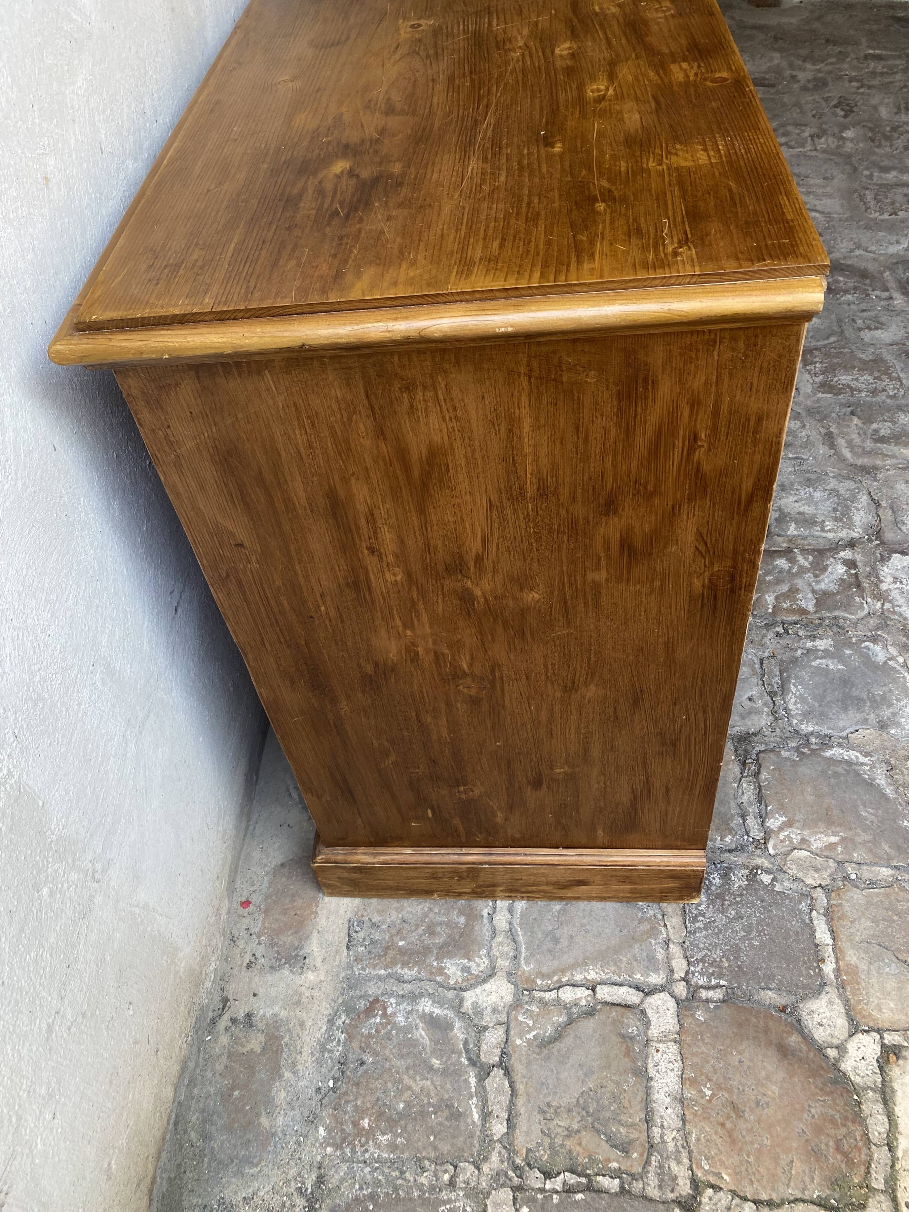 Solid natural pine chest of drawers with 5 drawers