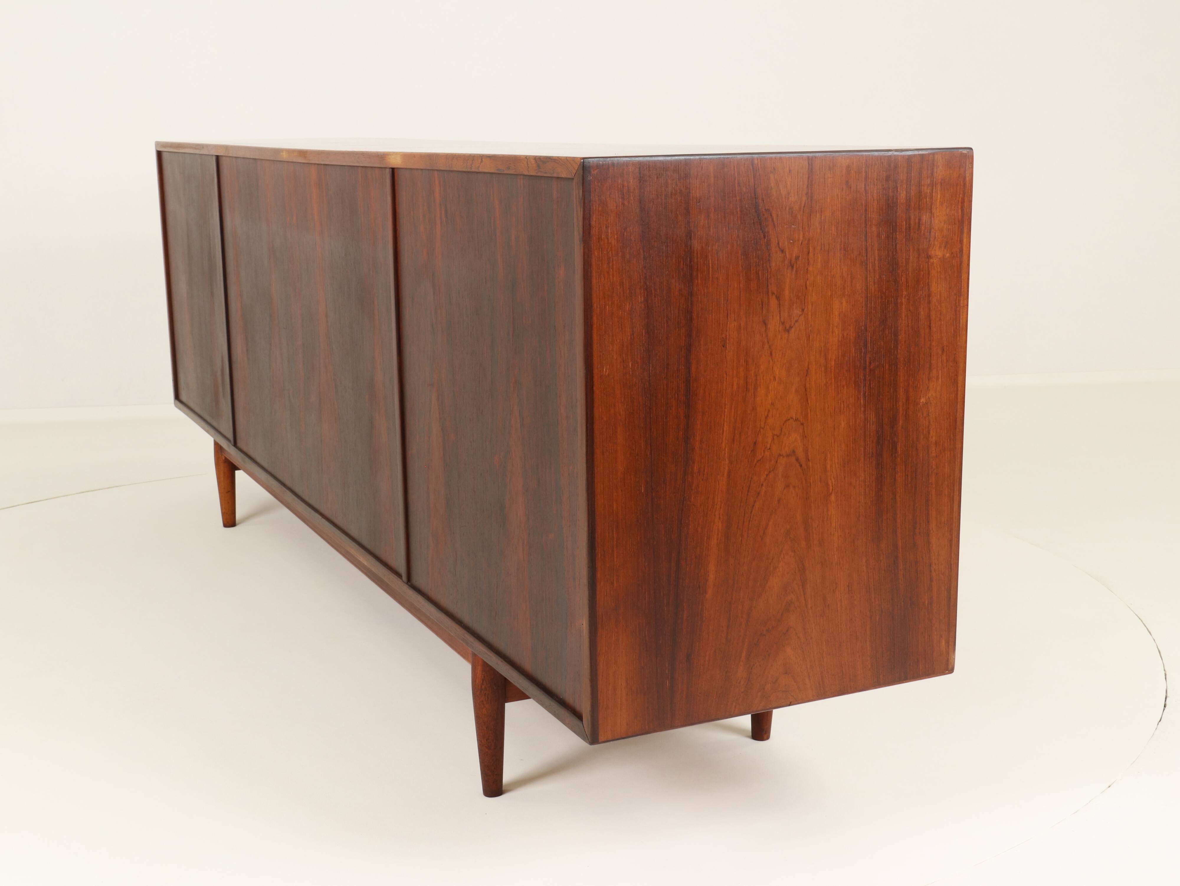 Buffet en palissandre, modèle 37 OS, conçu par Arne Vodder pour Sibast Furniture, Danemark 1960