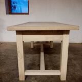 Farm table