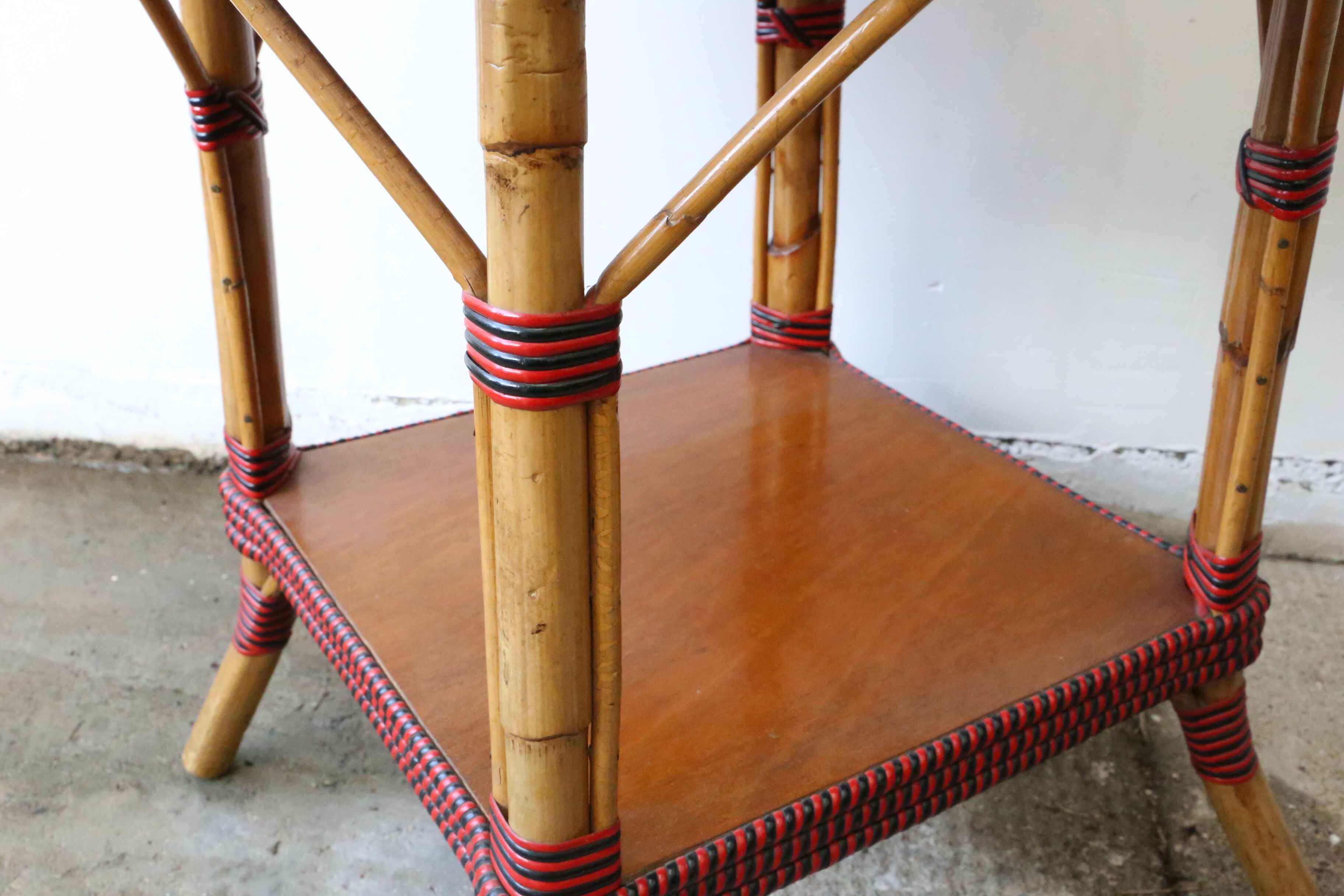 Nice rattan round table