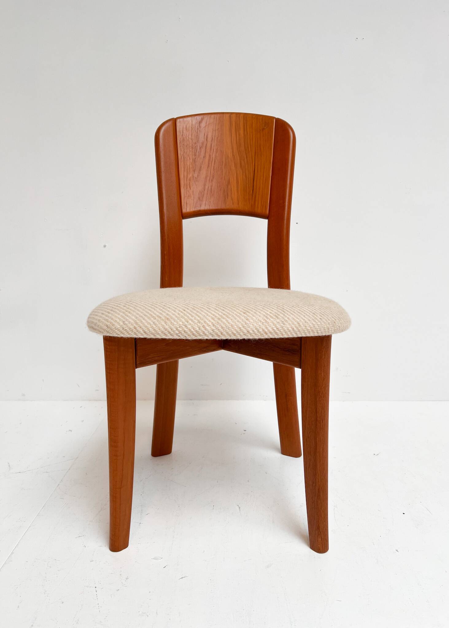 Set of 4 Danish design chairs by Gramrode from the 1970s