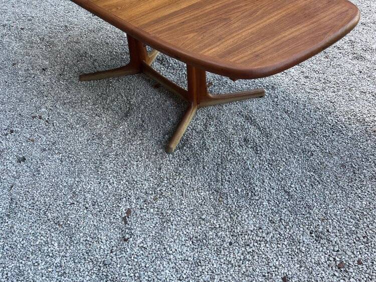 Vintage Scandinavian table Dyrlund 1960