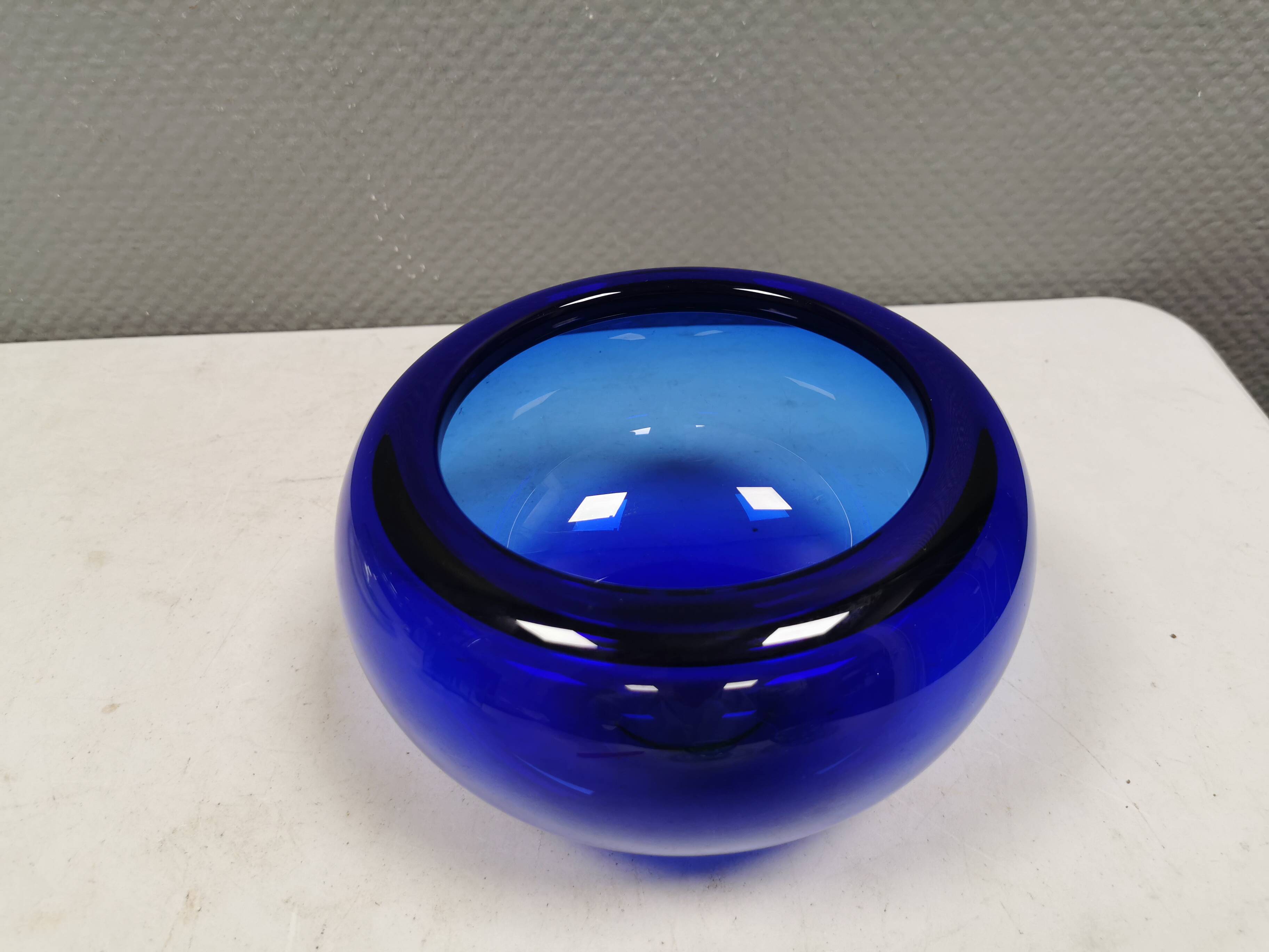 Blue PROVENCE bowl designed by Per Lütken for Holmegaard Glassworks 1955 Denmark