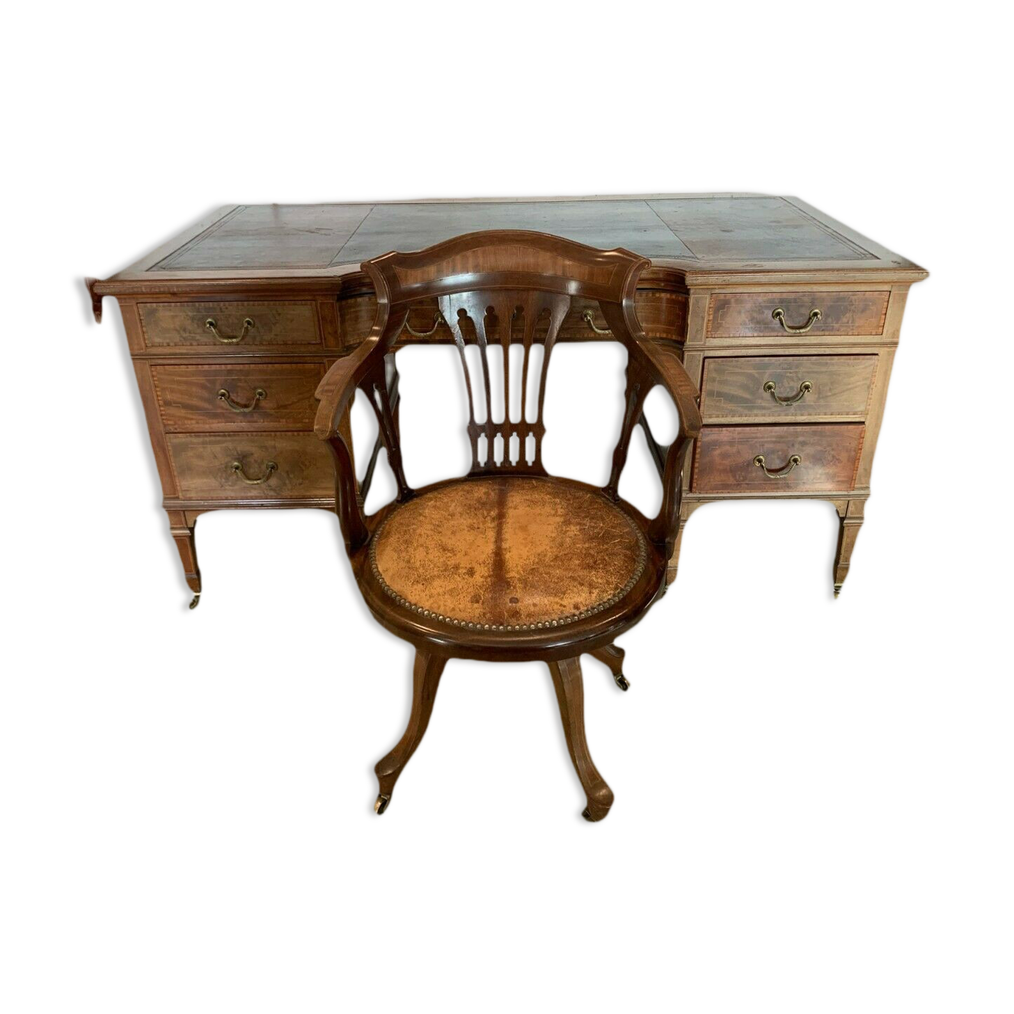 Desk and its rotating armchair England XIX century