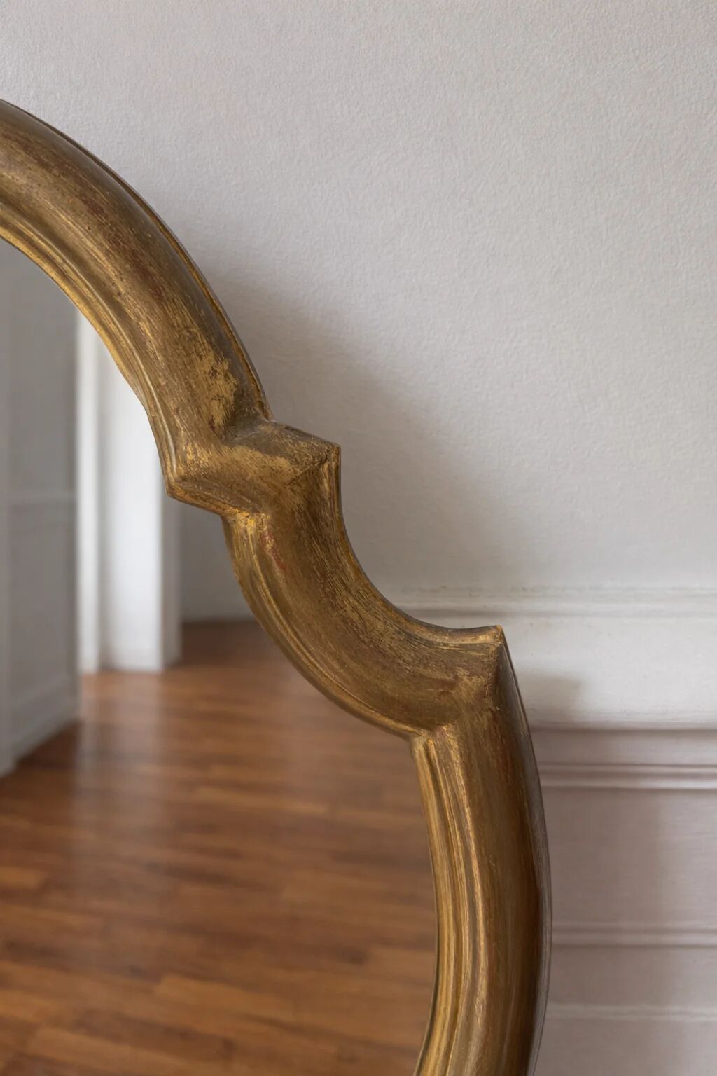 Baroque mirror in gilded wood