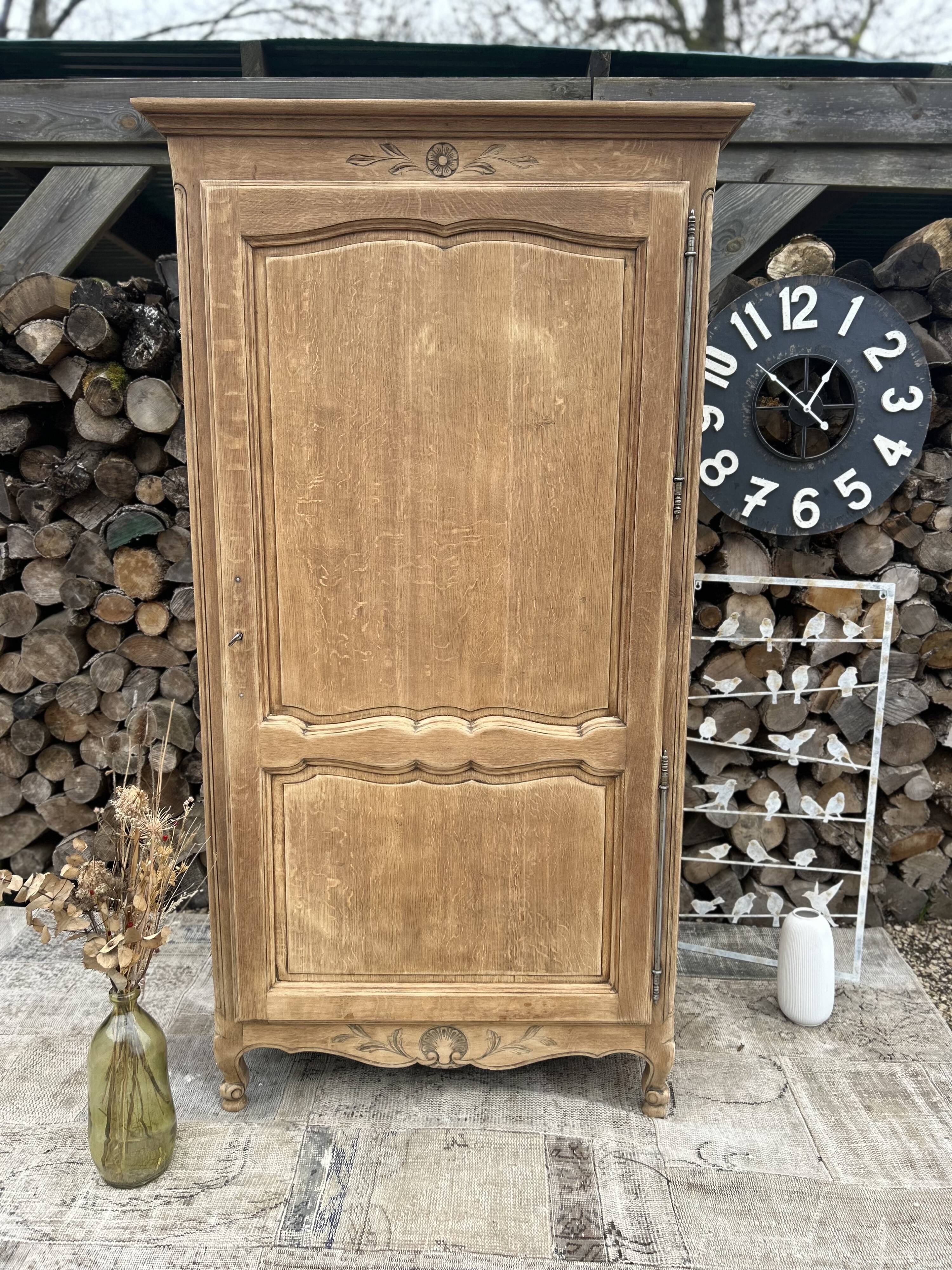 Bonnetière chêne massif rénové