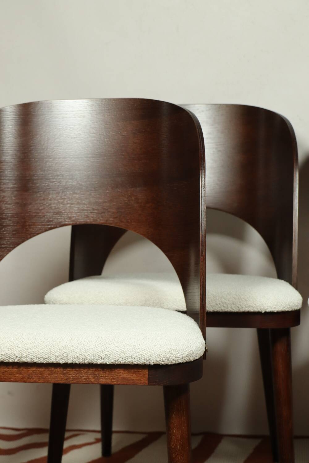 Dining chairs set of 4 oak wood white pearl buckle