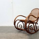 Curved wooden rocking chair Art Nouveau Jugendstil by Fischel, Austria, 1910s