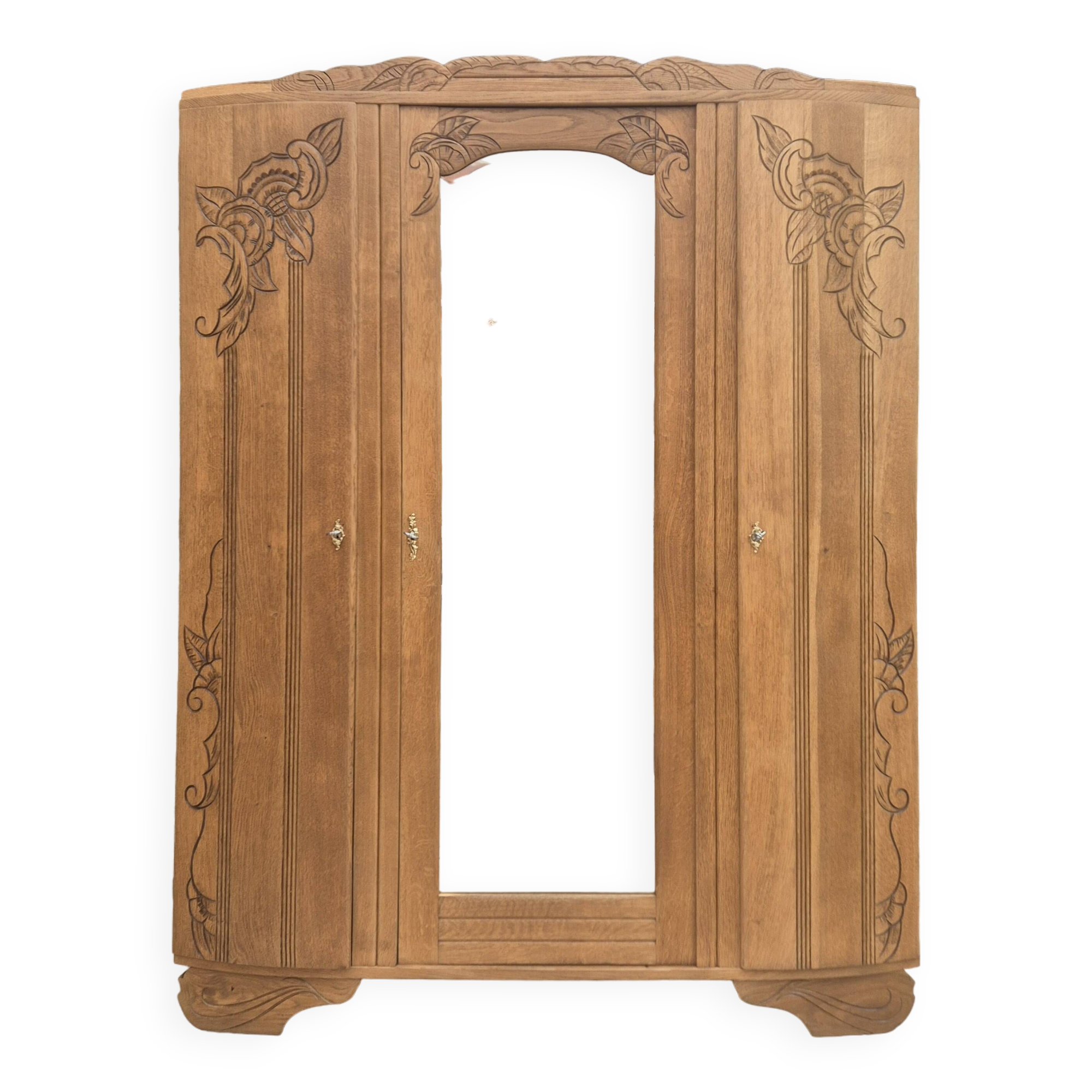 Art Deco cabinet