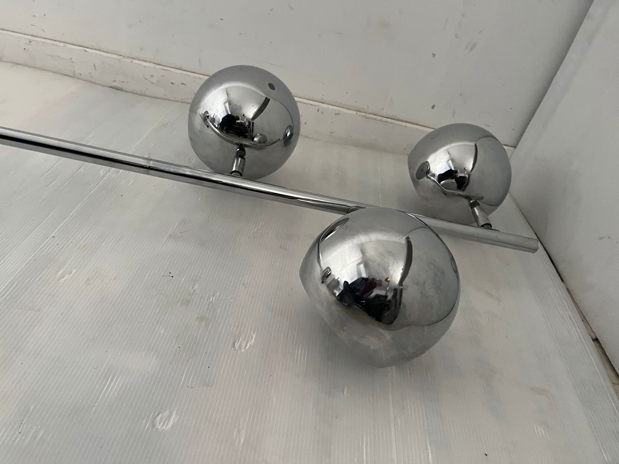 Chrome floor lamp 3 globes