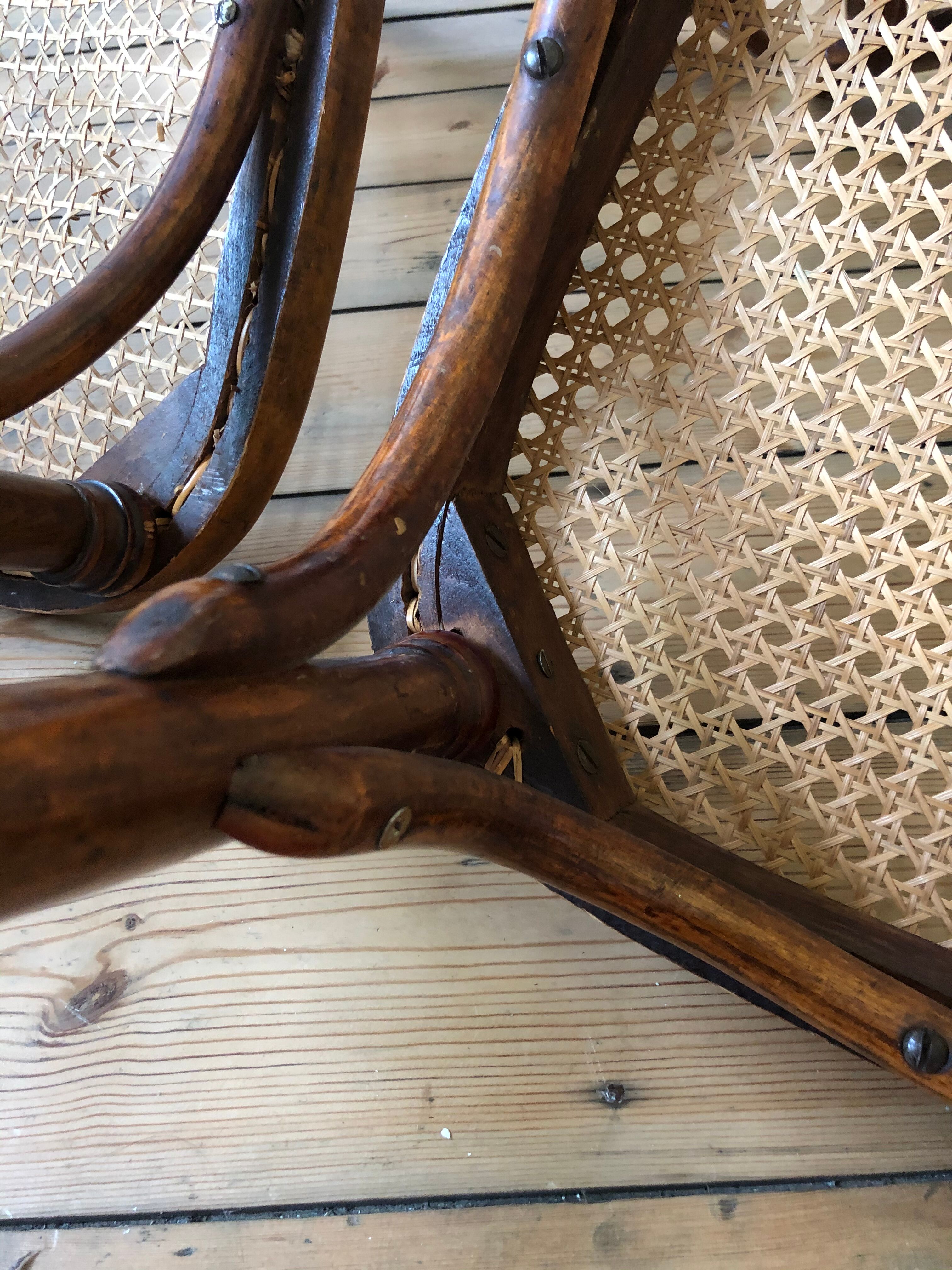 Mundus-Austria old chairs